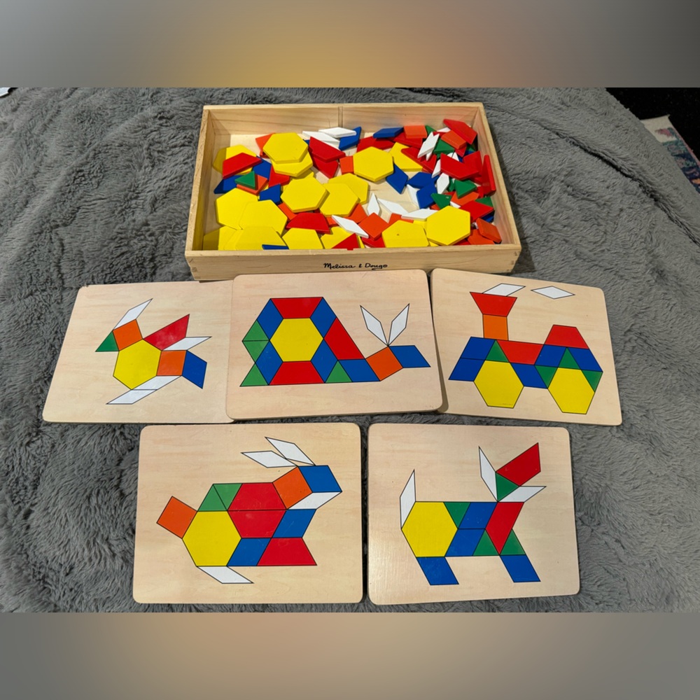 Melissa & Doug Pattern Blocks & Boards Learning Toy - Picture 2 of 4